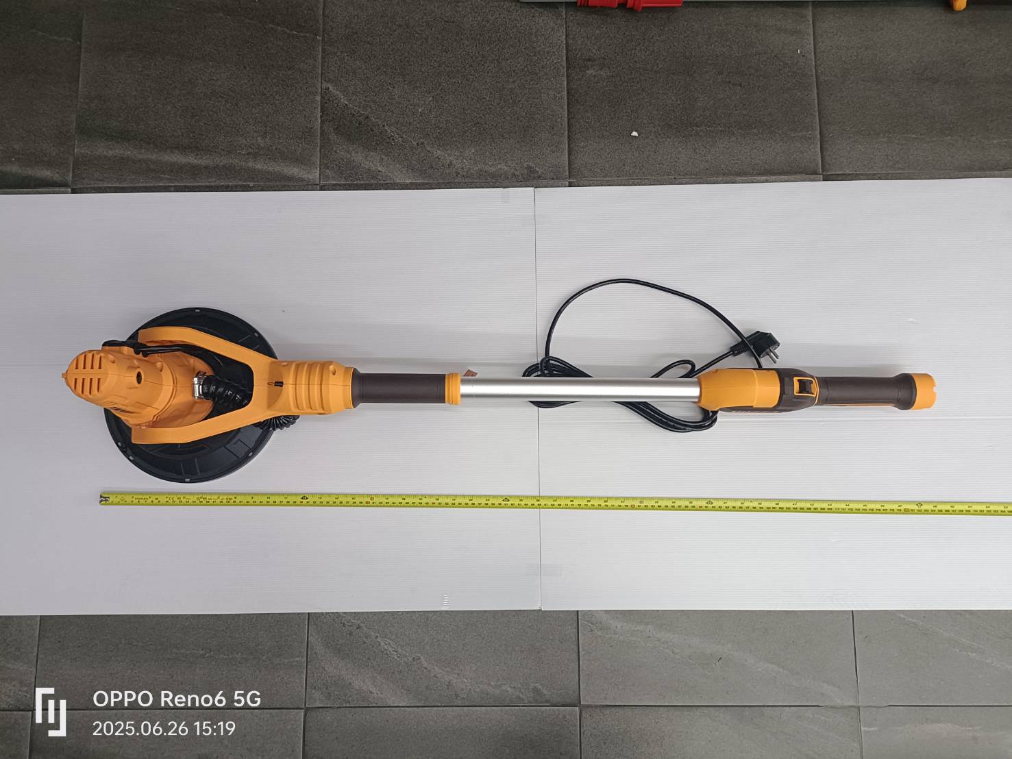 INGCO DWS105016 เครื่องขัดผนัง ด้ามยาว 1050W