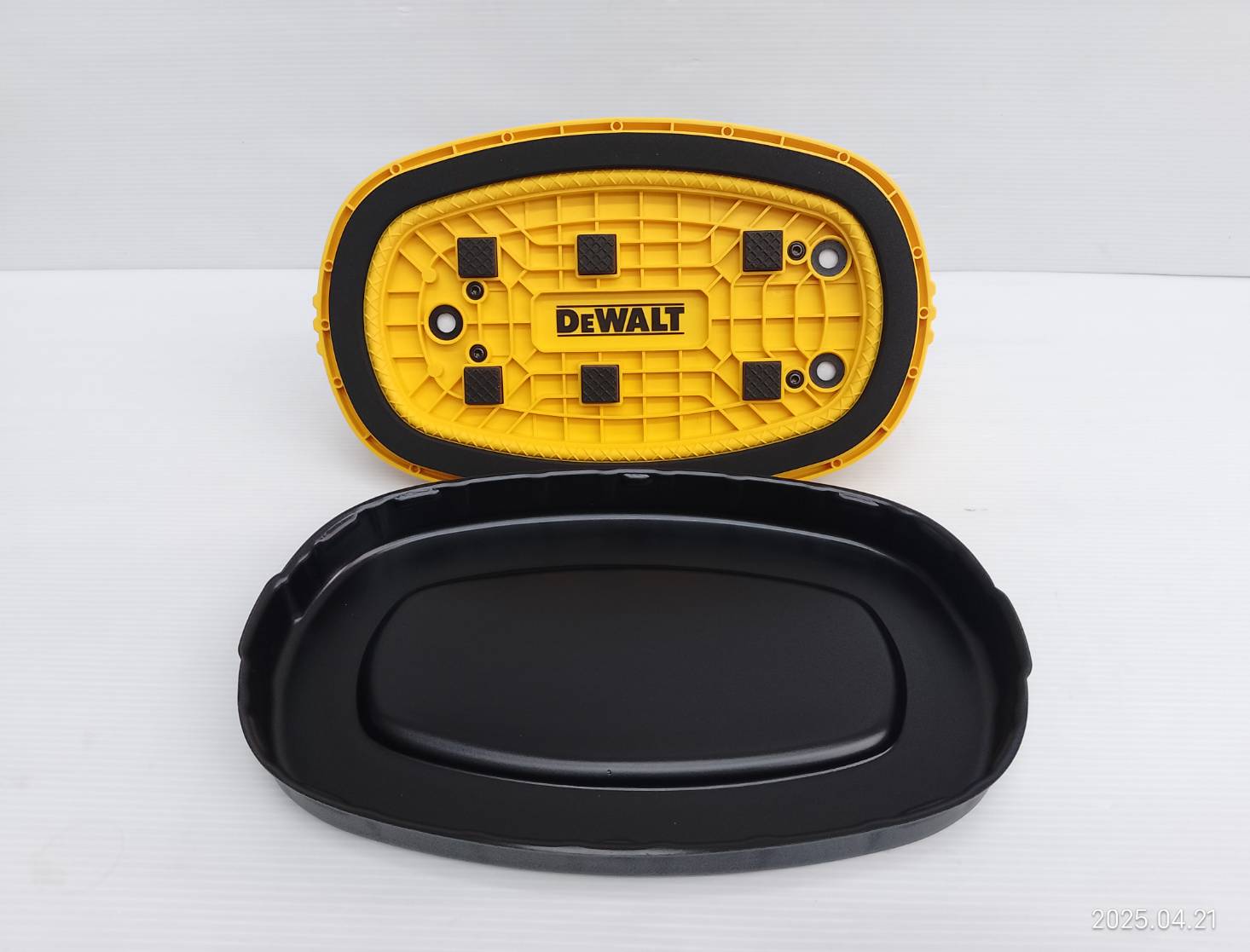 DEWALT อุปกรณ์ยกของสูญญากาศไร้สาย รุ่น DCE592B