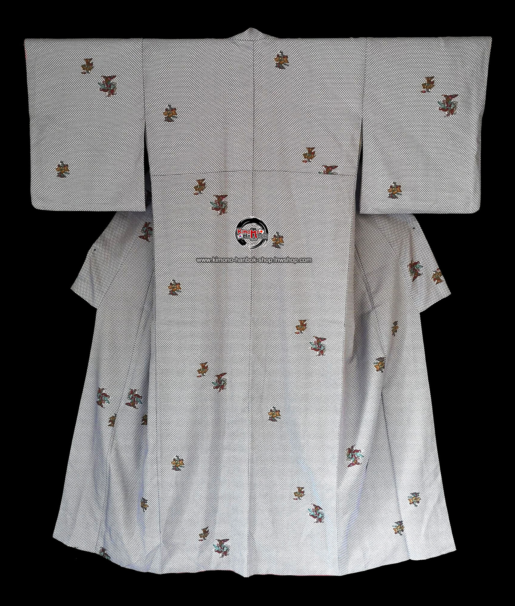 ชุดกิโมโนลาย ขาวฟ้า01