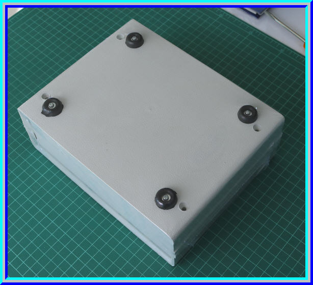 1x กล่อง FB06 สีขาว ขนาด 215x168x78 มม. Future Box