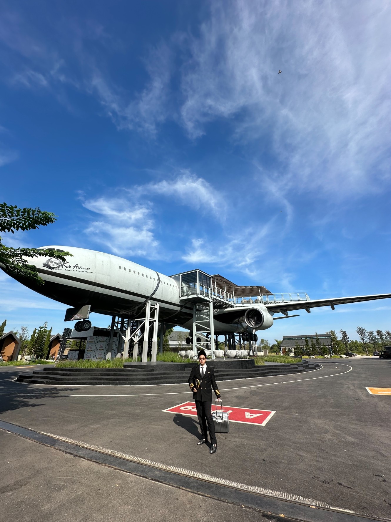 ชุดกัปตันเครื่องบิน / ชุดสจ๊วต / ชุดนักบิน / ชุดคนขับเครื่องบิน / ชุดสายการบิน / ชุดอาชีพในฝัน