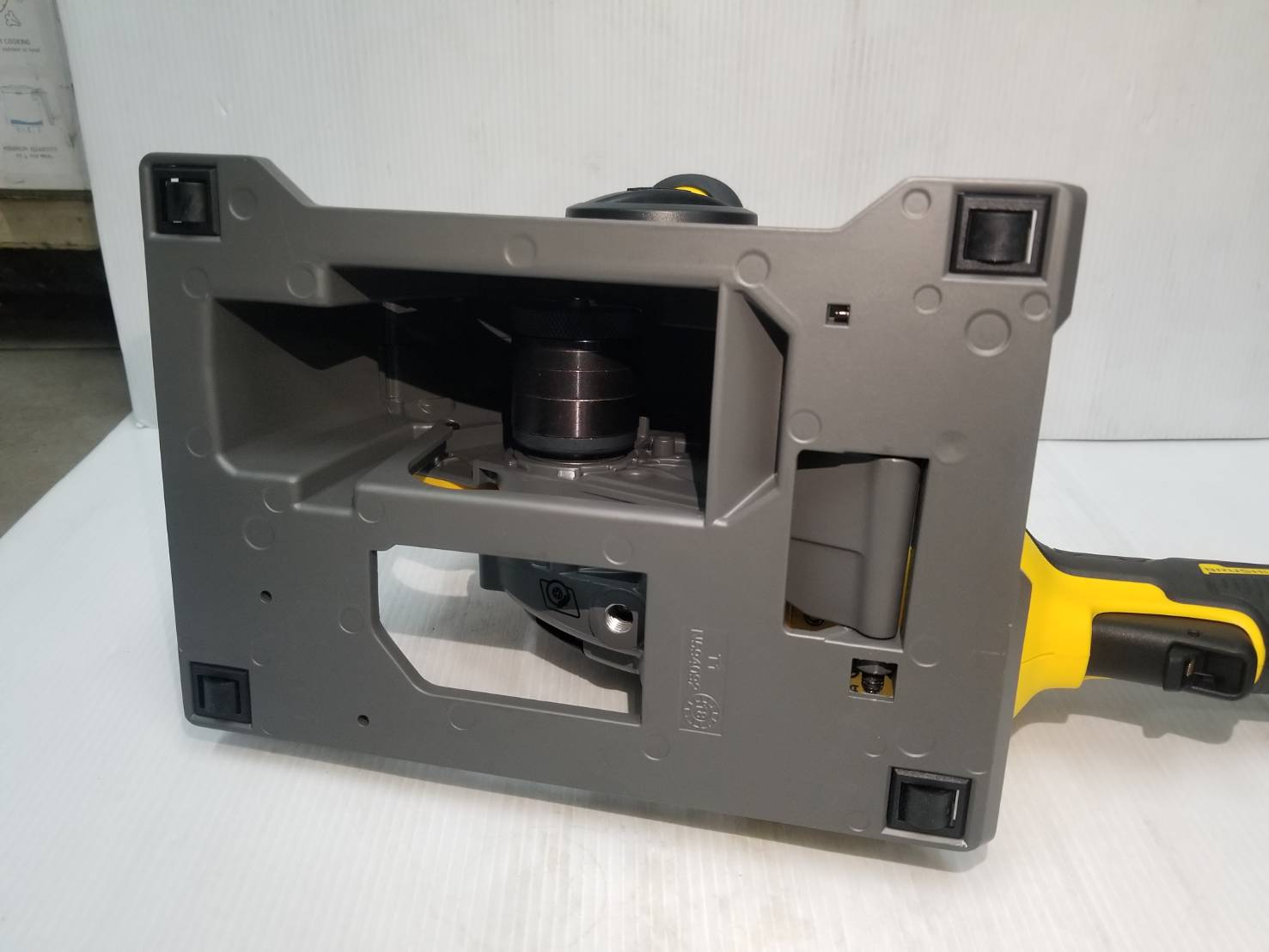 เครื่องเซาะร่องผนัง54V DCG200NT DEWALT