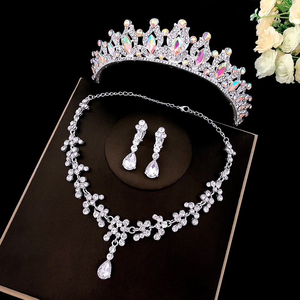 SET013 เครื่องประดับ 3 ชิ้น มงกุฎ สร้อยคอ ต่างหู จัดเซทสวยงาม สินค้าพร้อมส่งจากไทย