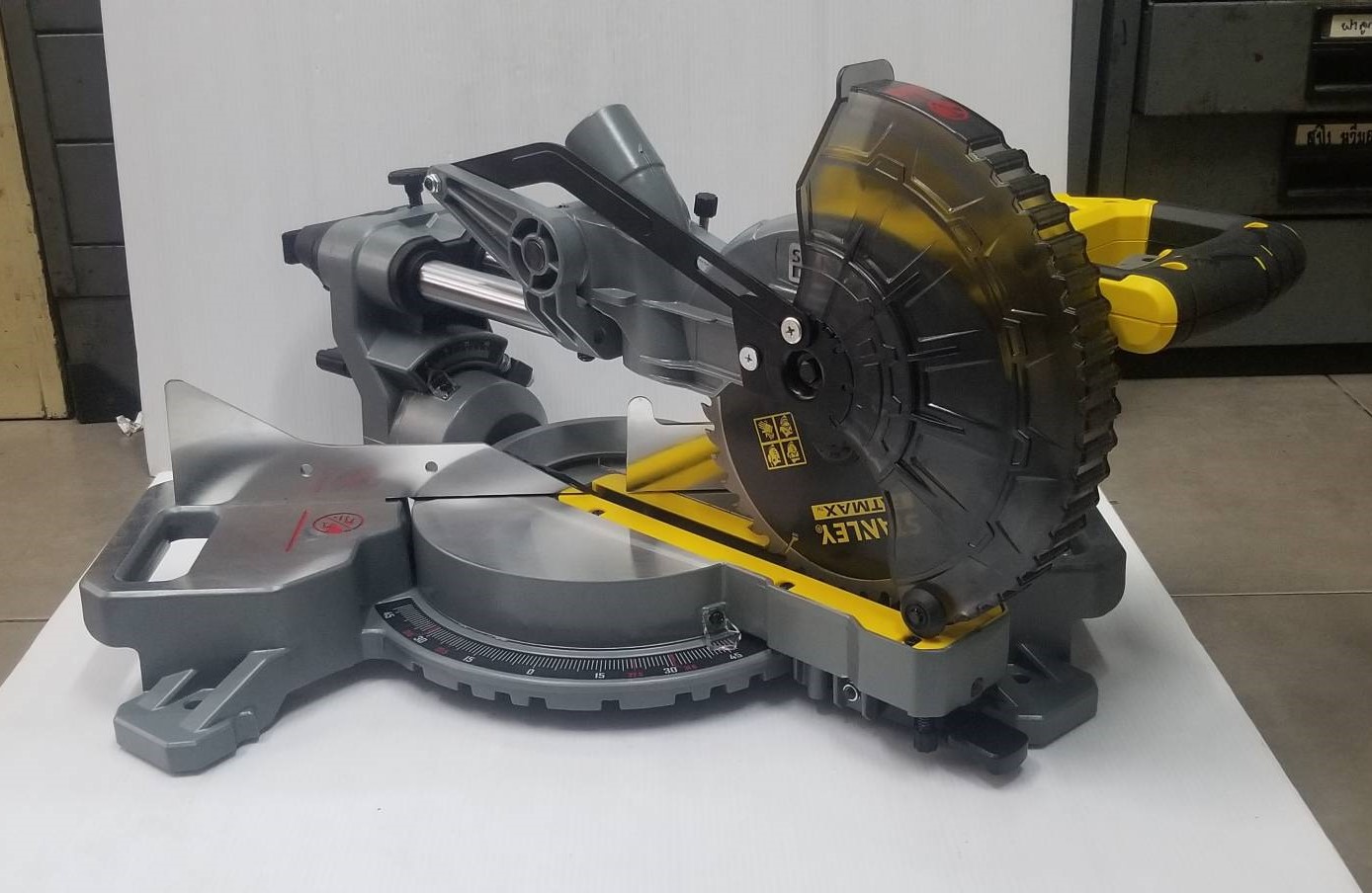 แท่นตัดองศา7" 20V SCM701 STANLEY ไม่รวมแบต ไม่รวมแท่นชาร์จ