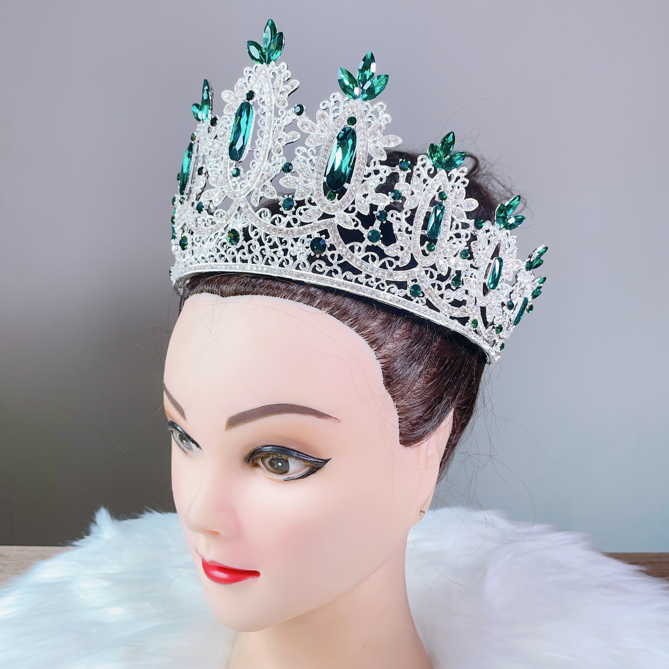 (พร้อมส่ง) เทียร่า 394 สีเขียว มงกุฎนางงาม มงกุฎเจ้าสาว มงกุฎเพชร งานพรีเมี่ยม สินค้าพร้อมส่งจากไทย