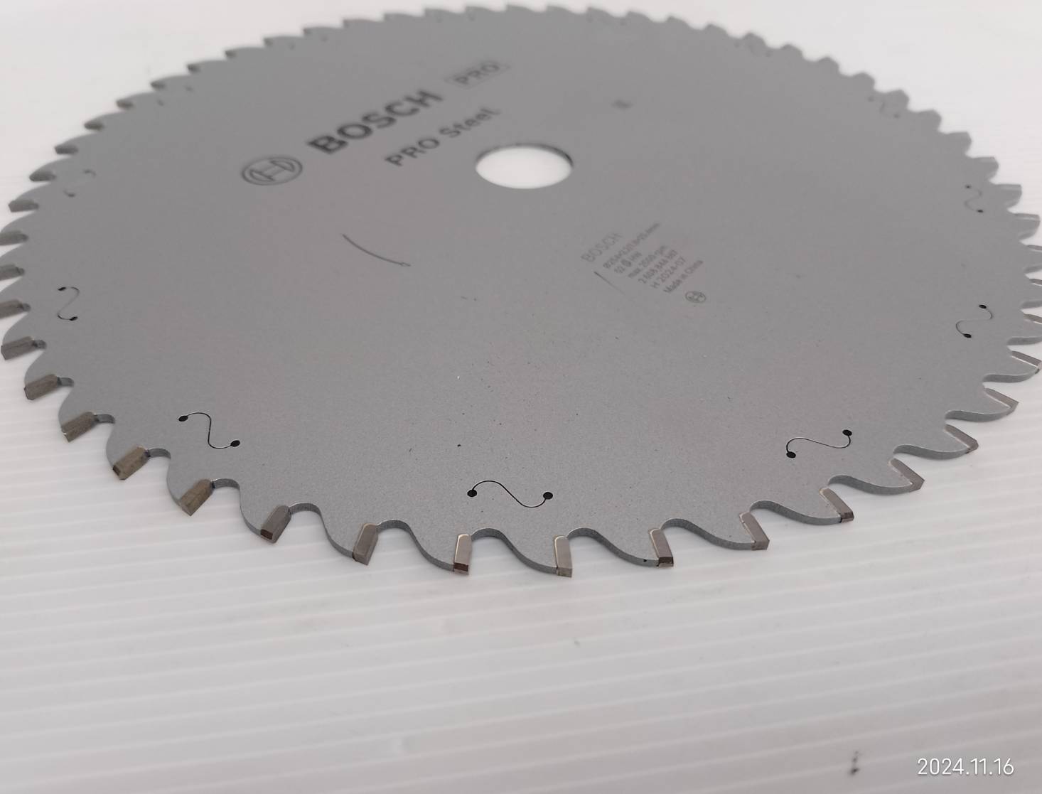 ใบเลื่อยวงเดือนตัดเหล็ก Pro Steel 10"x52T BOSCH 2608844867