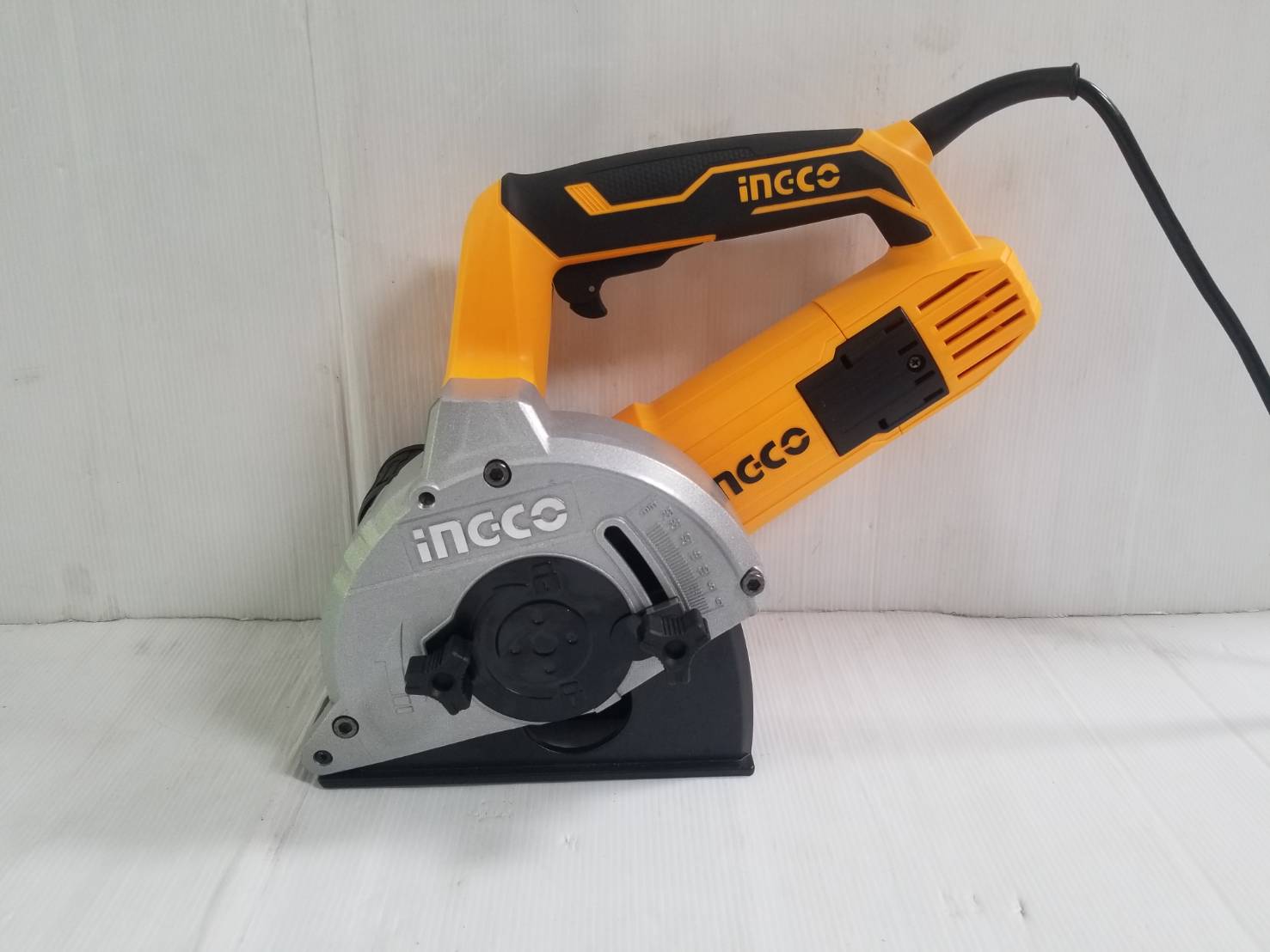 เครื่องเซาะร่องคอนกรีต4" WLC15008 INGCO