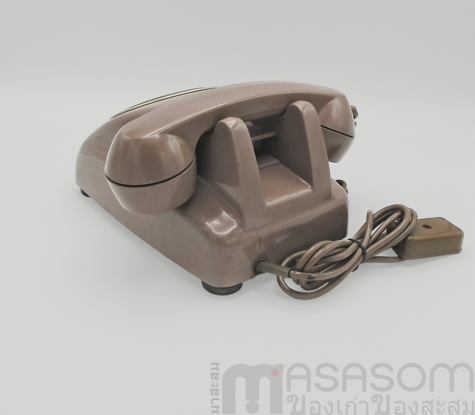 โทรศัพท์เก่าญี่ปุ่นสีกะปิ