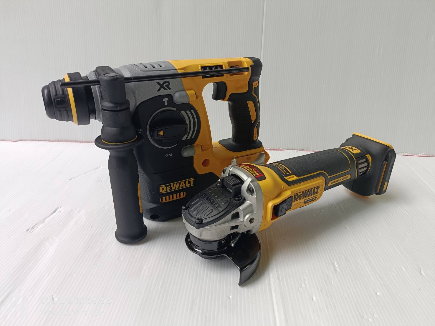 DEWALT รุ่น DCK2751P2TA-B1 ชุดคอมโบ้สว่านโรตารี่และหินเจียร