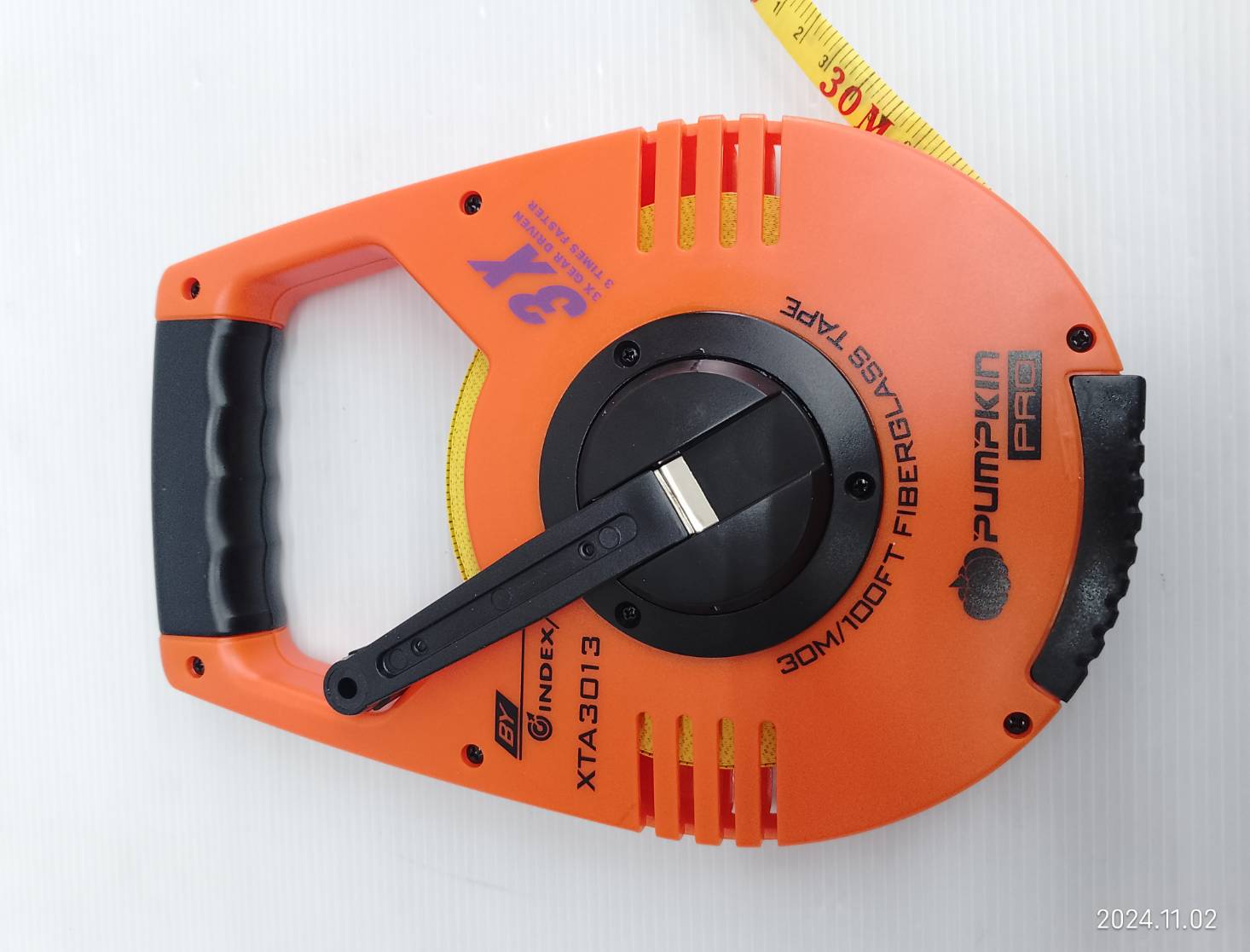 เทปวัดที่ใยแก้ว 30เมตร XTA3013 #11108 PUMPKIN PRO