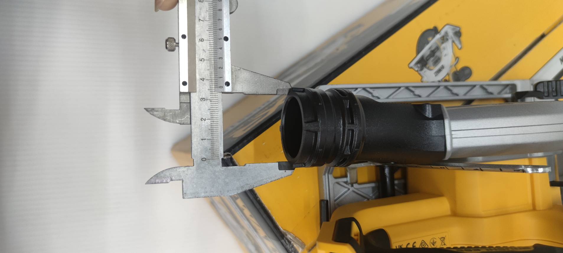 เลื่อยวงเดือนไร้สาย 5.5 นิ้ว (140 มม.) 12V DCS512N BL (ตัวเปล่า) DEWALT