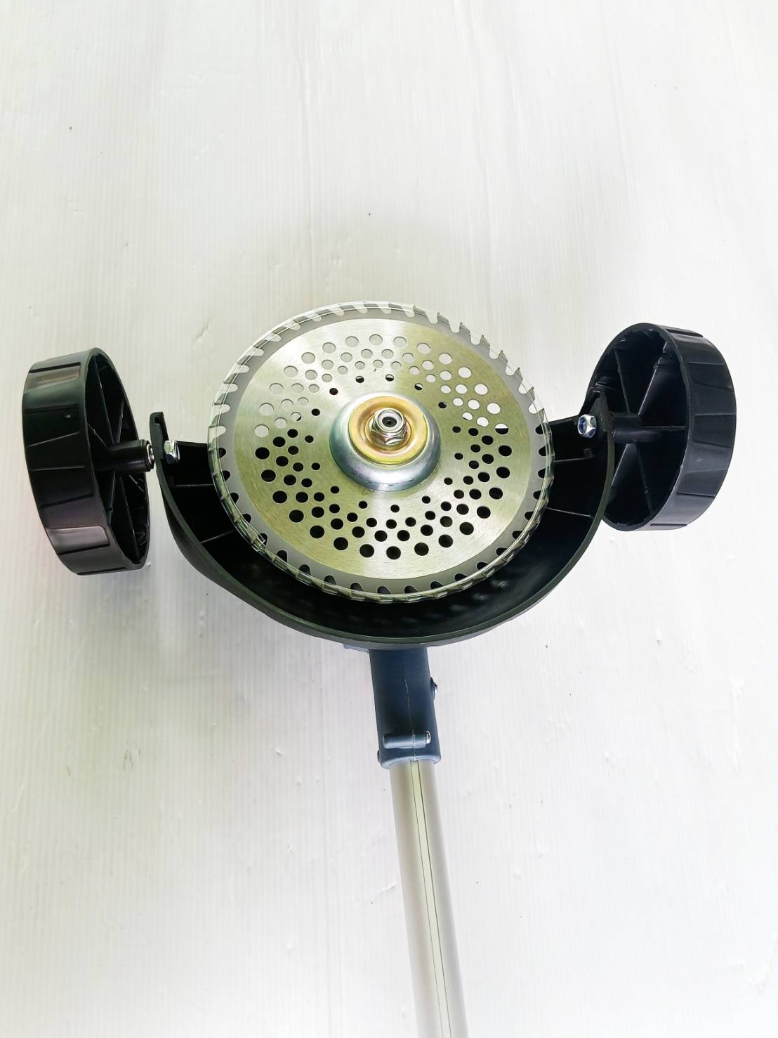 MASARU รุ่น SCM-500N เครื่องตัดหญ้าไฟฟ้าไร้สาย20V พร้อมอุปกรณ์เสริม