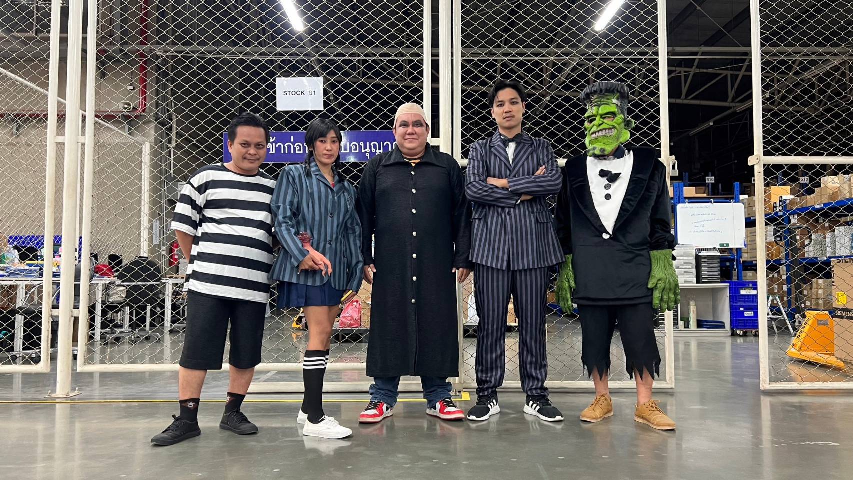 ชุดลุงเฟสเตอร์ / ชุด Uncle Fester / ชุดอดัม แฟมิลี่ / ชุด Addams Family