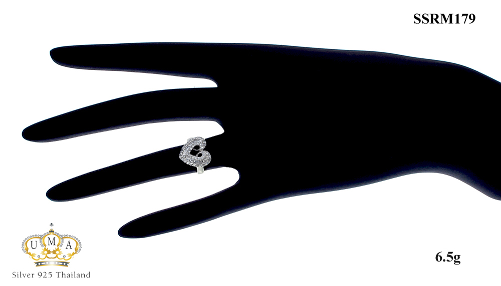 แหวนเพชร ตัวเรือนเงินแท้100% (เงินแท้92.5%) ประดับ เพชรCZ แหวนหัวใจ ดีไซน์สวยเก๋ เป็นที่นิยม ก้านแหวนเรียวเข้ากับดีไซน์หัวใจลงตัวสุดๆ ออกแบบได้ล้ำสวยเวอร์เริ๊ด