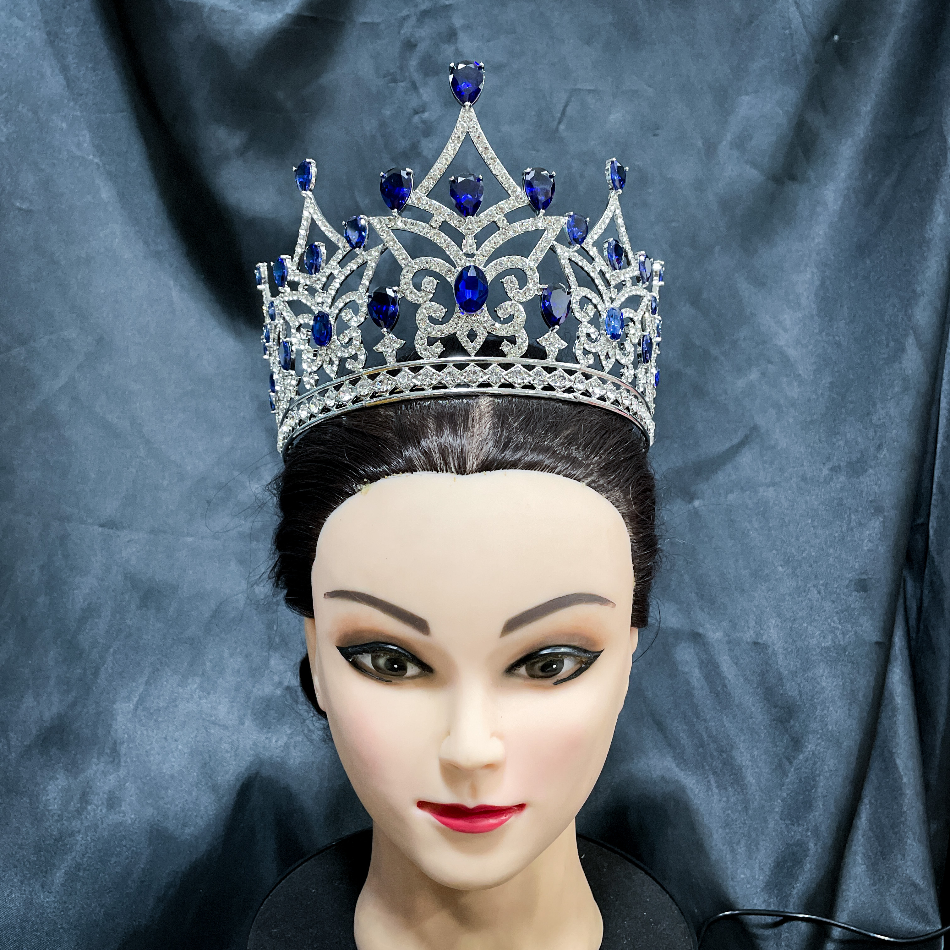 (พร้อมส่ง) มงกุฏ 090 สีน้ำเงิน มงกุฎนางงาม มงกุฎเพชร มงกุฎประกวด สินค้าพร้อมส่ง ไม่ต้องรอนาน งานพรีเมี่ยม