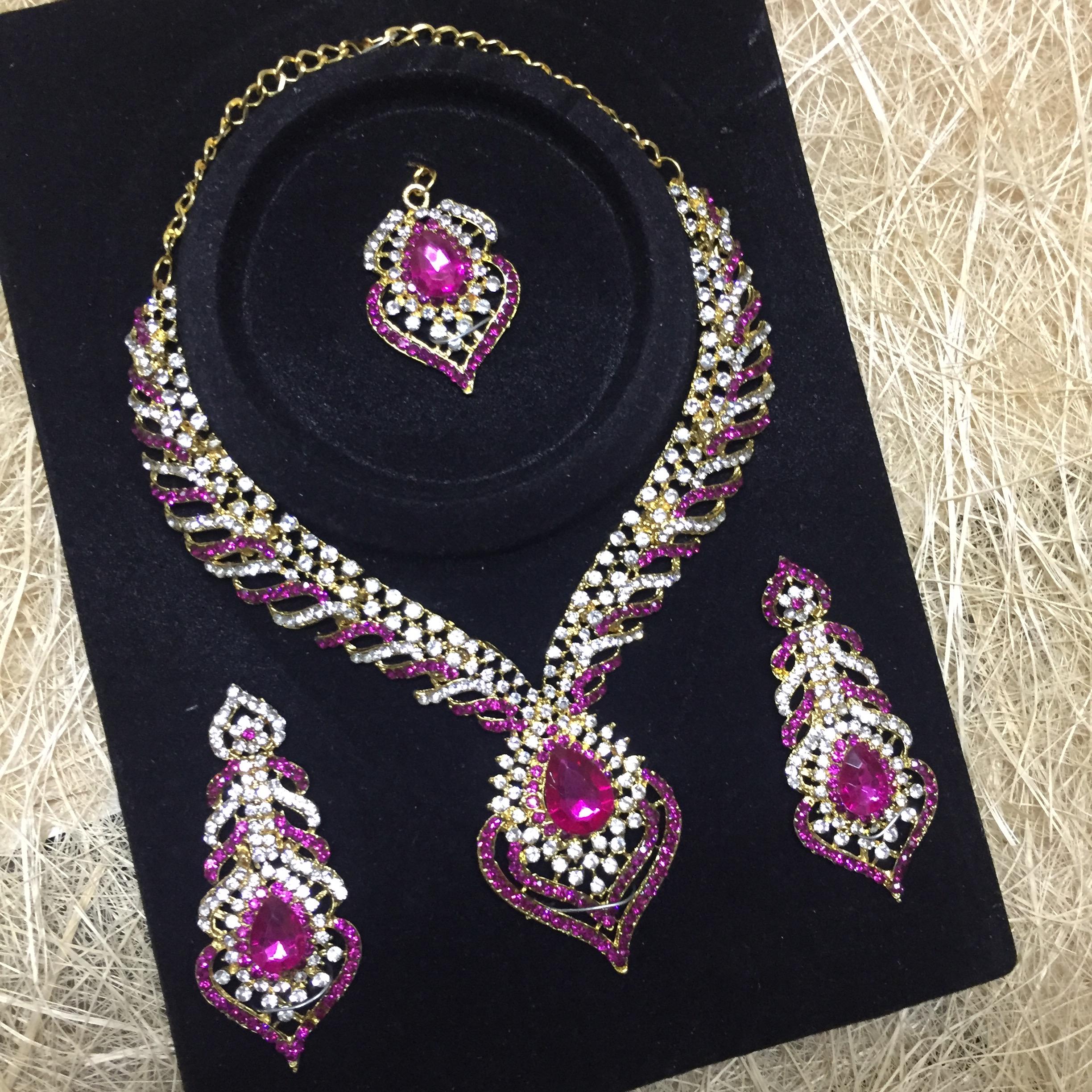 (พร้อมส่ง) เครื่องประดับอินเดีย 001 สีชมพูบานเย็น