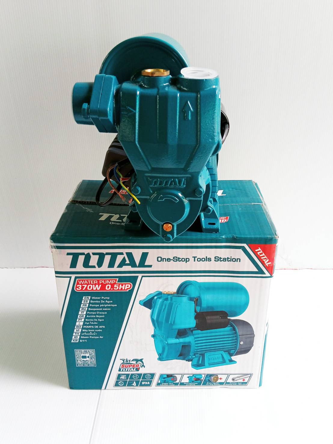 TOTAL ปั๊มน้ำอัตโนมัติ 370 วัตต์ ท่อ 1 นิ้ว 220 โวลท์ ชนิดล่อน้ำด้วยตัวเอง รุ่น TWP93706