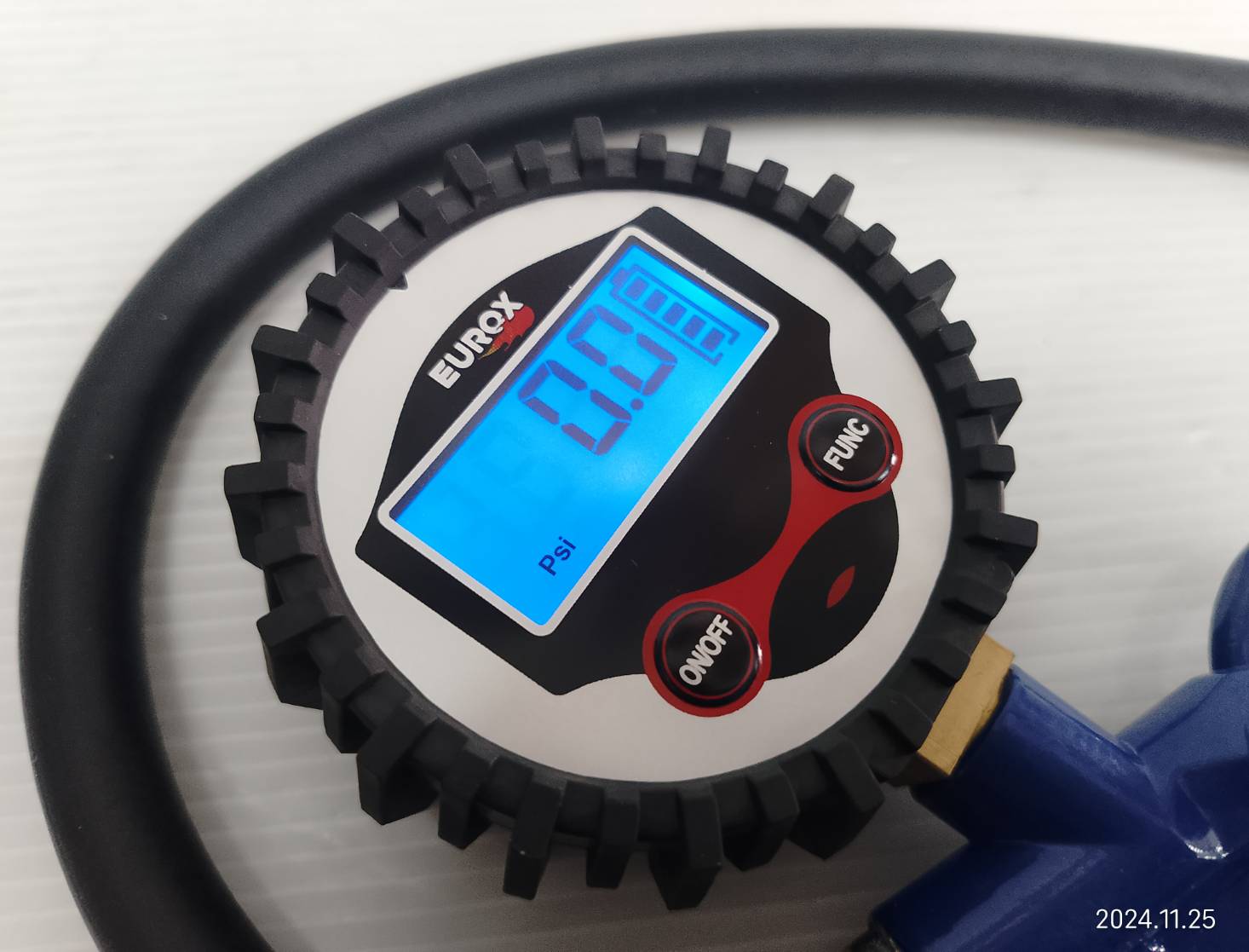 EUROX ปืนเติมลมยาง ความยาวสายเติมลม: 12 นิ้ว