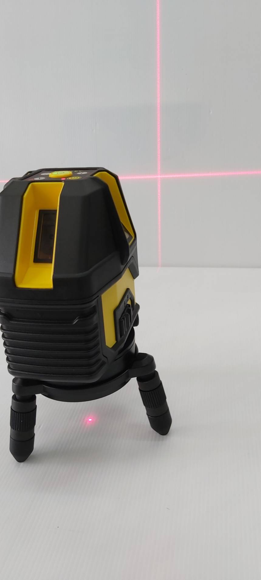 เลเซอร์ระดับ5เส้น แสงแดง STHT77513-8 STANLEY พร้อมขาตั้ง