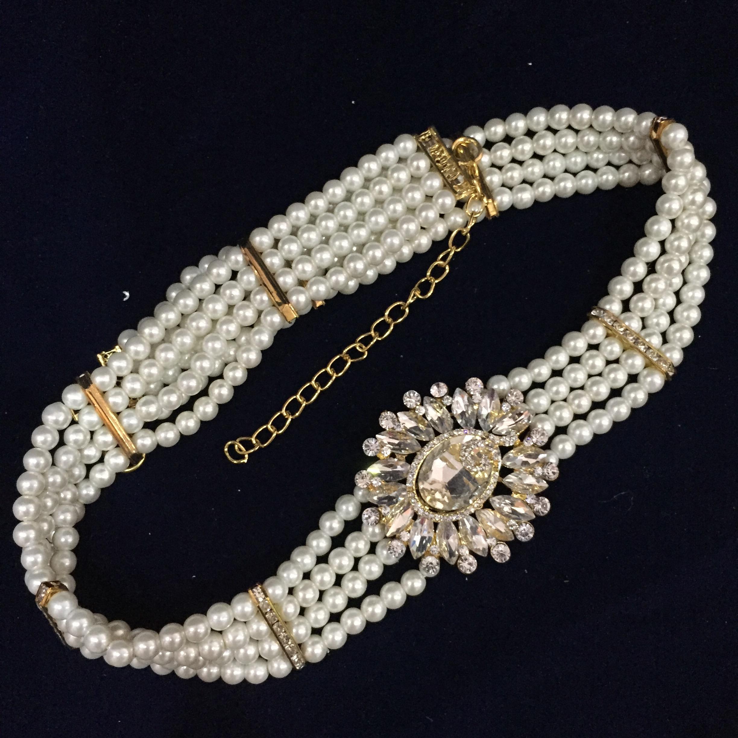 (พร้อมส่ง) เข็มขัดมุก008 (ตำหนิเพชร 1 จุด)