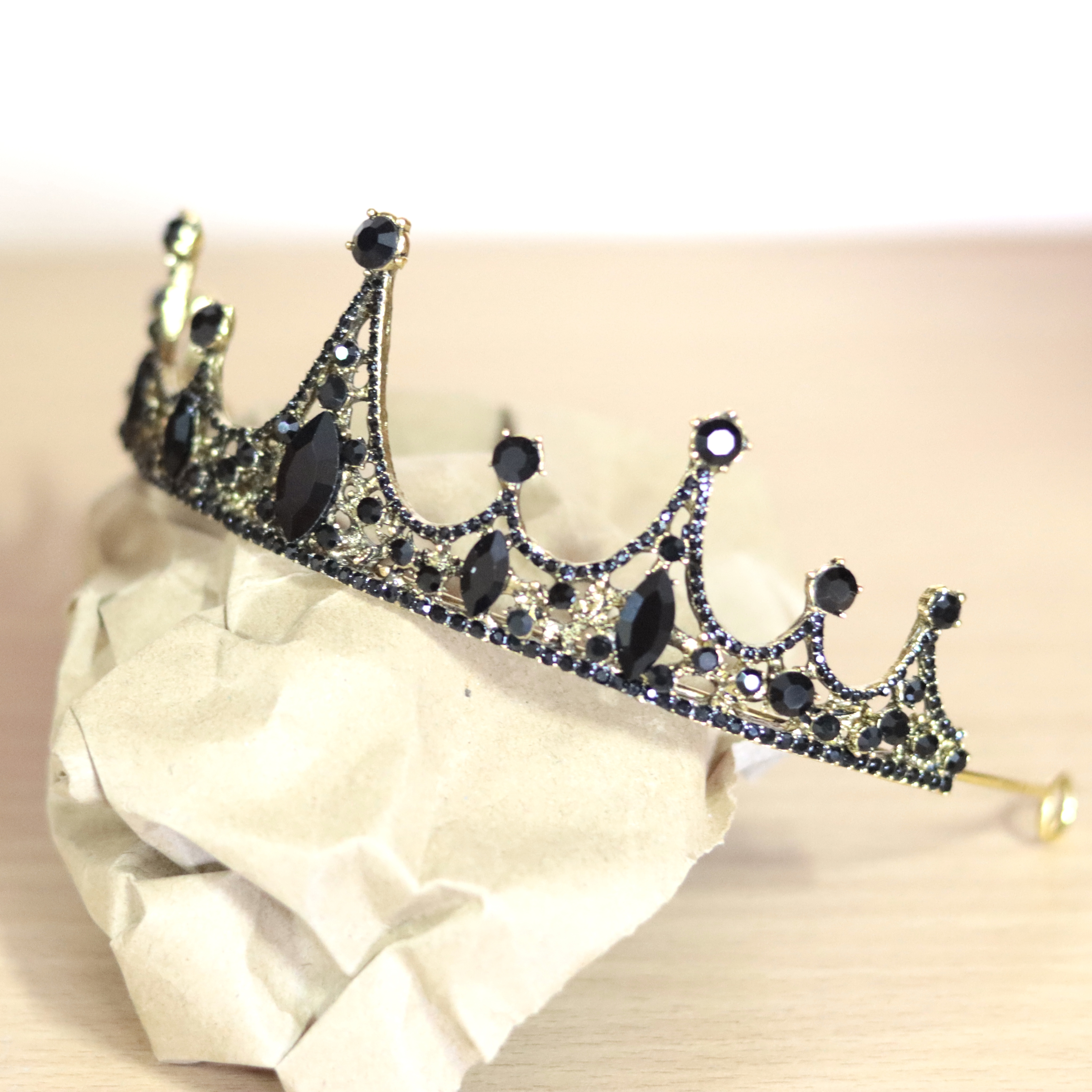 (พร้อมส่ง) มงกุฎสีดำ 308 งานสวย ปราณีต QCเพชรทุกเม็ด สินค้าพร้อมส่งจากไทย