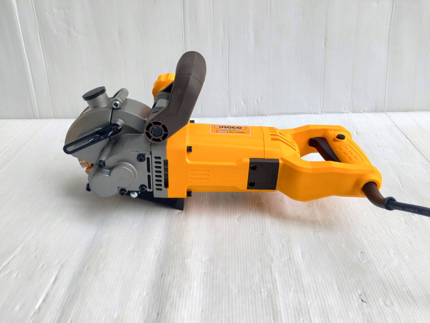 เครื่องเซาะร่องคอนกรีต5" WLC30001 INGCO