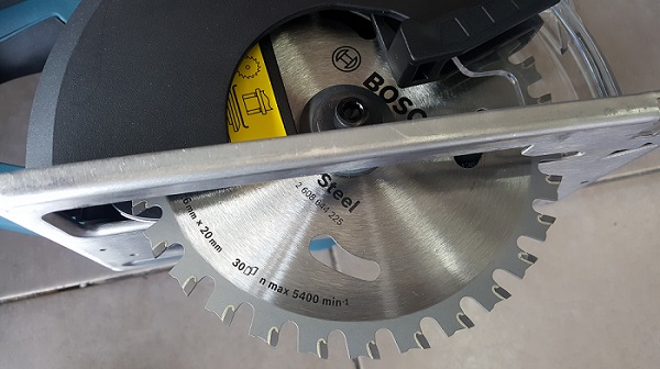 เลื่อยวงเดือนตัดเหล็ก18V GKM18V-LI BOSCH KIT