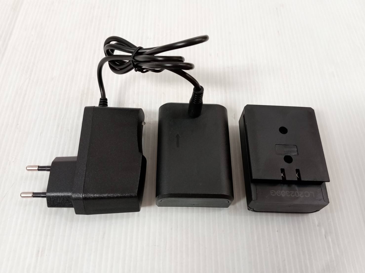 เลเซอร์ระดับ16เส้น (เขียว) 4D VG-LS16 VERGIN พร้อมขาตั้ง