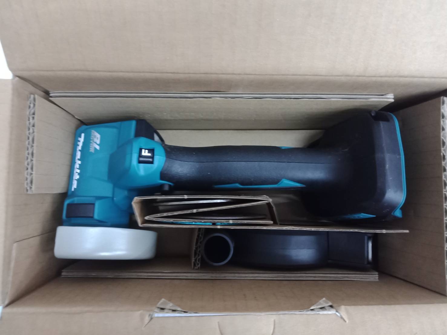 เครื่องตัด 3in1 DMC300Z MAKITA