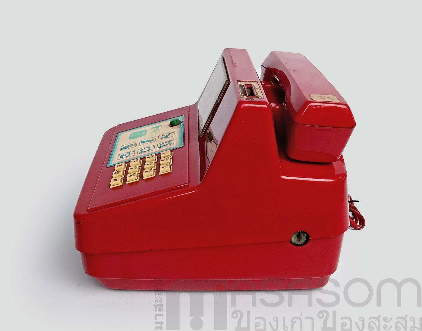 โทรศัพท์เก่าหยอดเหรียญสีแดง