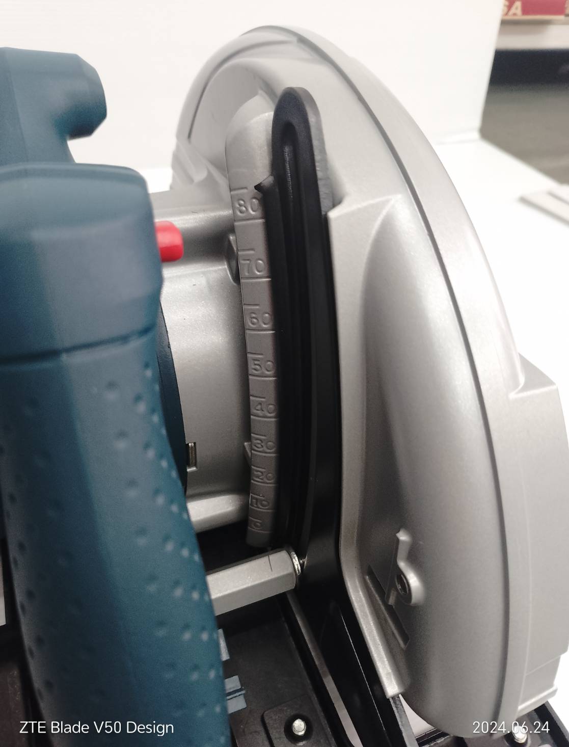 เลื่อยวงเดือน9" GKS235TURBO BOSCH