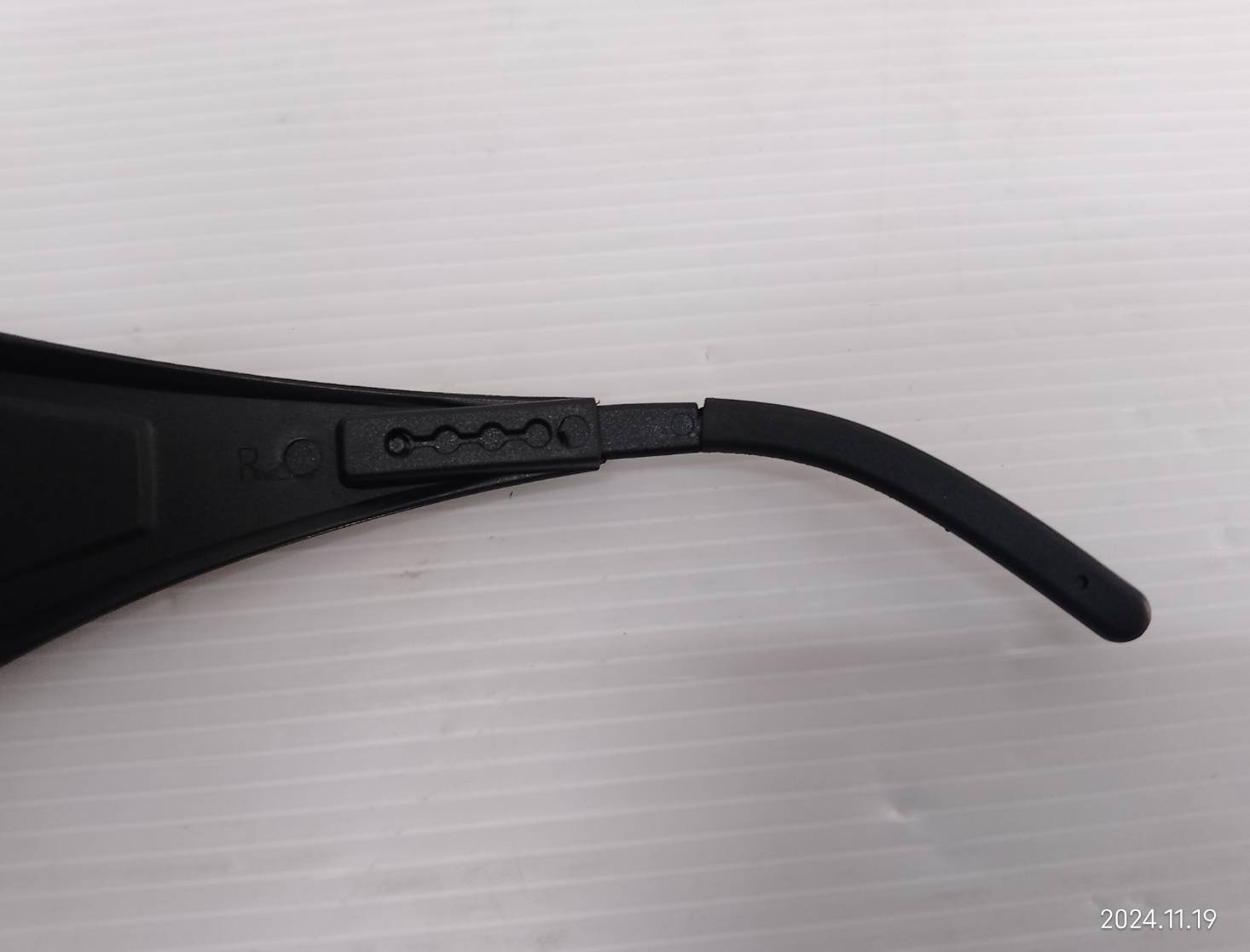 VALU แว่นตาเชื่อมปรับแสงอัตโนมัติ รุ่น VG101