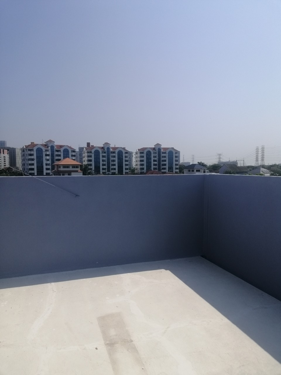 🚩H1143 ขายทาวเฮ้าส์ 3ชั้น ใกล้รถไฟฟ้าสายสีชมพู สถานีเมืองทองธานี ห่างถนนแจ้งวัฒนะเพียง1 กม. หรือเข้าออกถนนเลียบคลองประปาได้ ฟรีค่าโอน