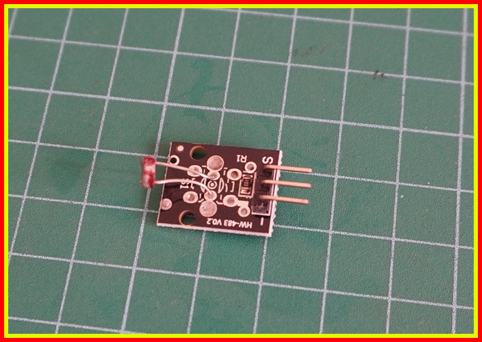 1x แอลดีอาร์ LDR เซ็นเซอร์ตรวจจับความสว่างของแสง KY-018