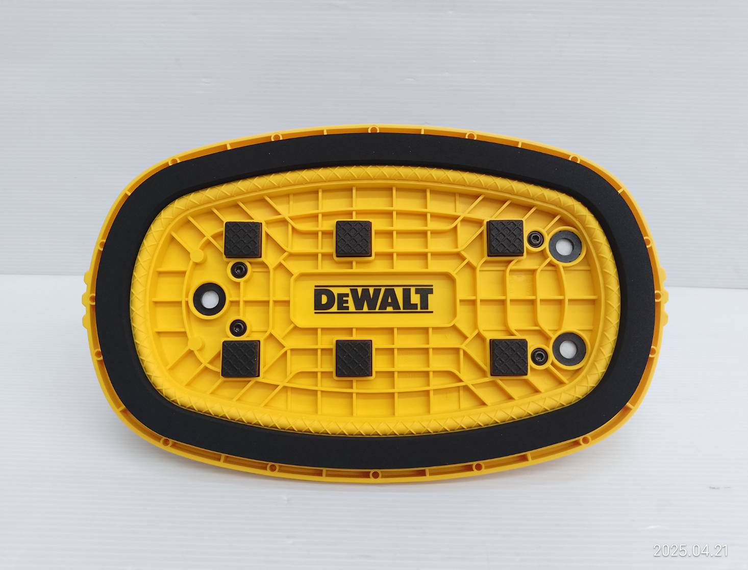 DEWALT อุปกรณ์ยกของสูญญากาศไร้สาย รุ่น DCE592B