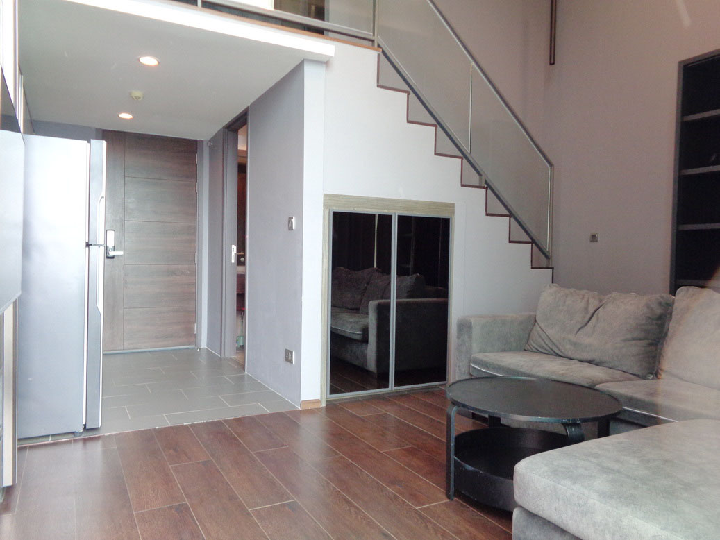 🚩 H1287 ขายขาดทุน คอนโด ซี เอกมัย 44ตารางเมตร Duplex (2ชั้น) อยู่ชั้น42 ใกล้ถนนเพชรบุรีเพียง 100 เมตร ห้องสวย พร้อมอยู่