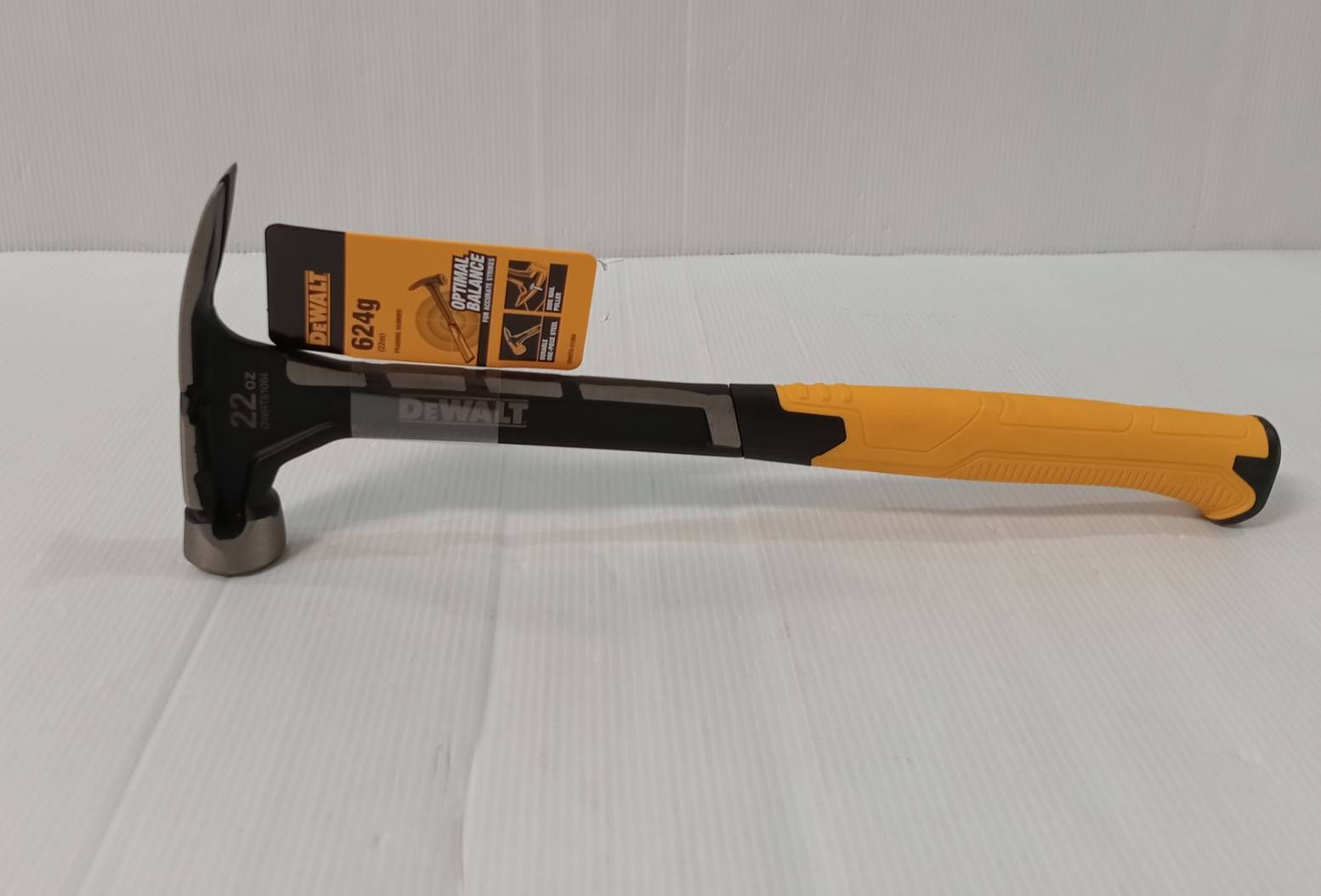 ค้อนหงอนตรง Velocity DeWALT แบบไม่มีประกายไฟ 22Oz DWHT0-51064 DEWALT