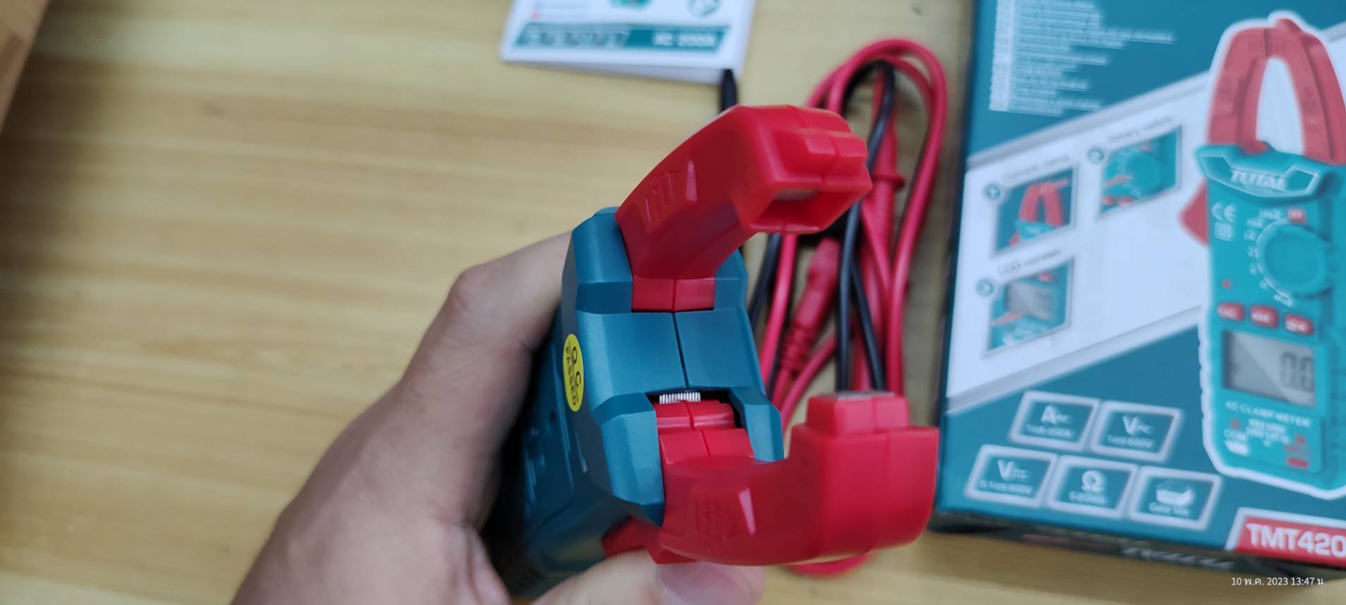 แคลมป์มิเตอร์ดิจิตอล รุ่น TMT42002 TOTAL