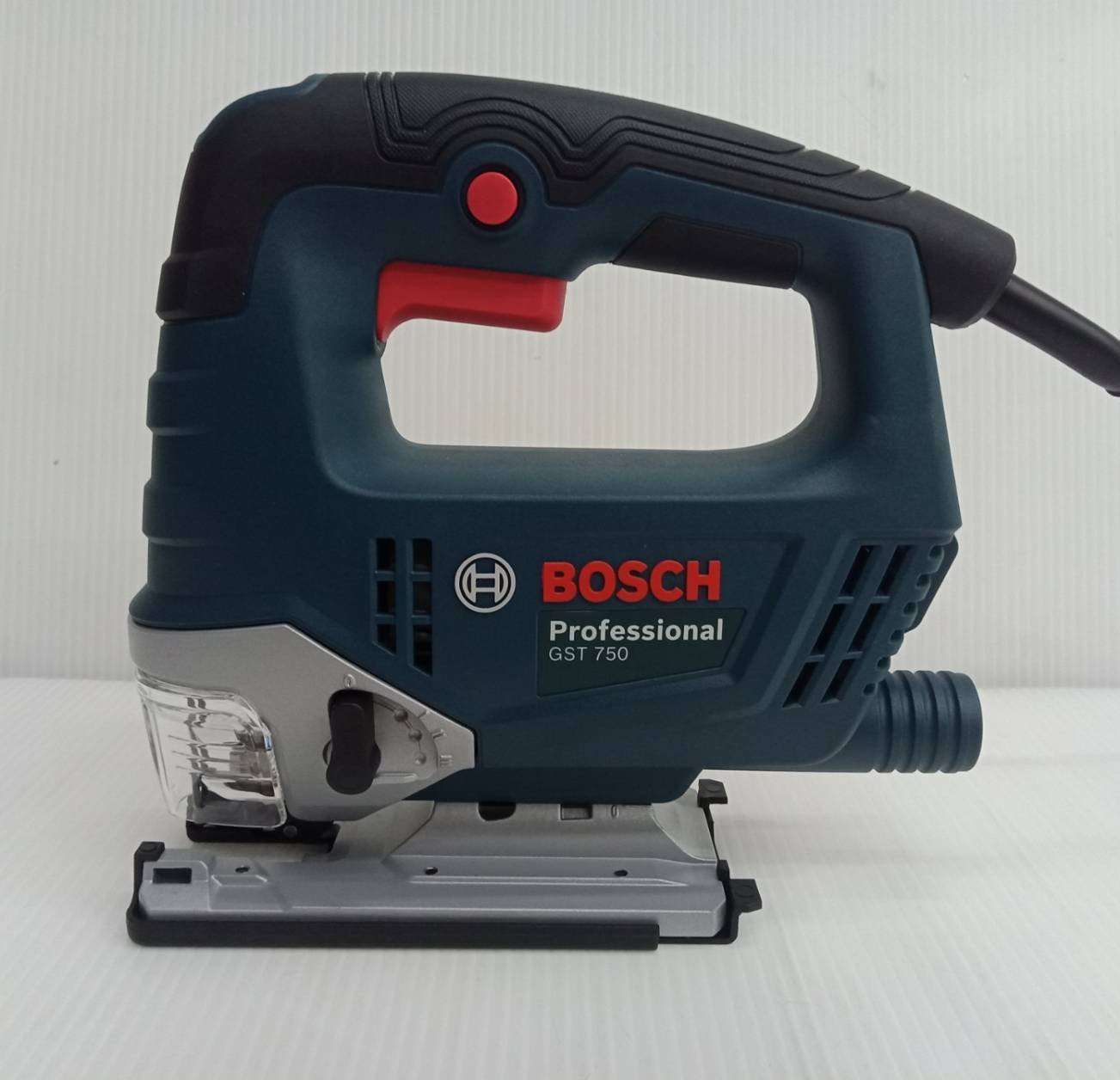 จิกซอ GST750 BOSCH