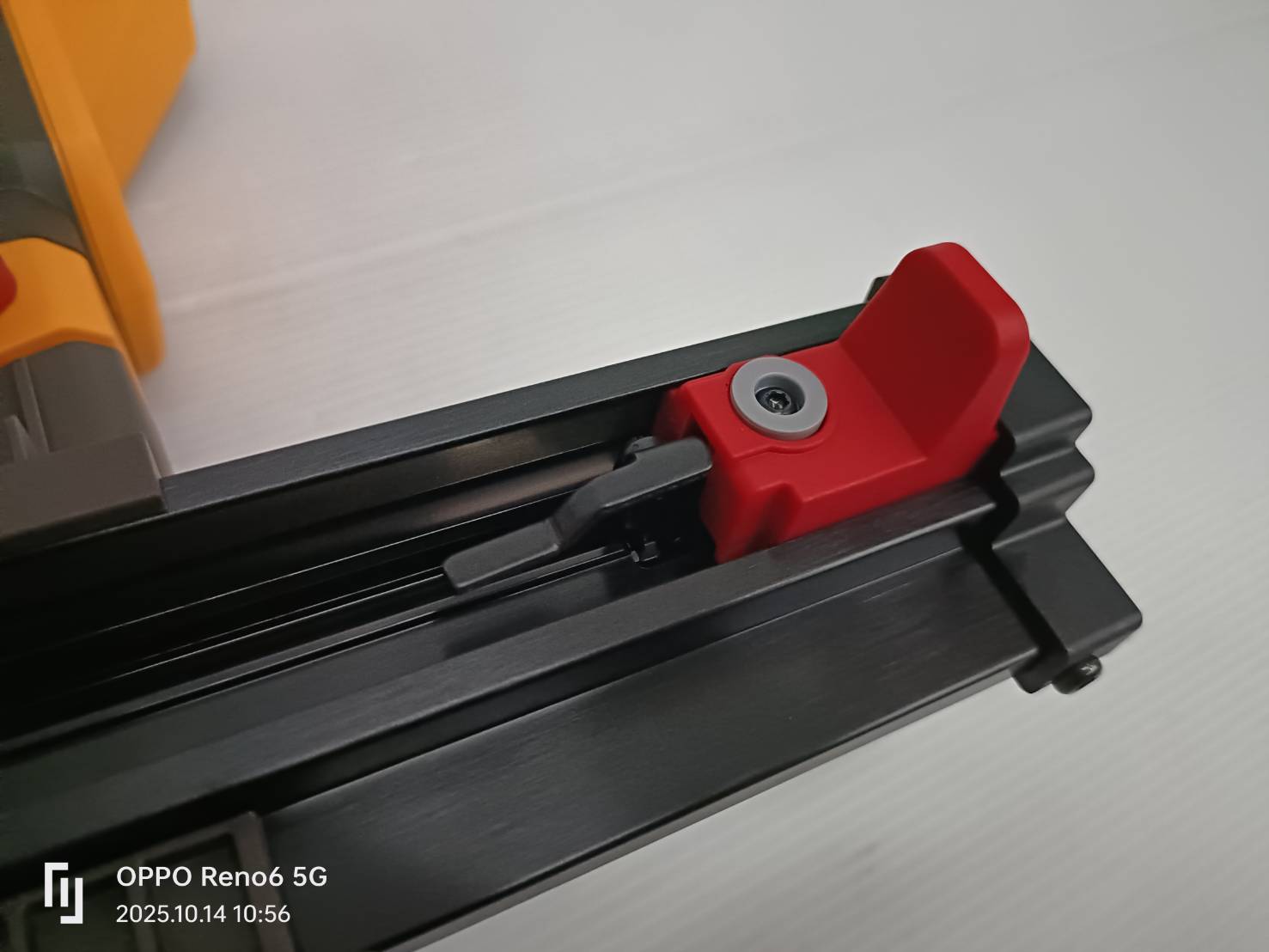 INGCO เครื่องยิงตะปูคอนกรีต40มม 42V CCNLI420602