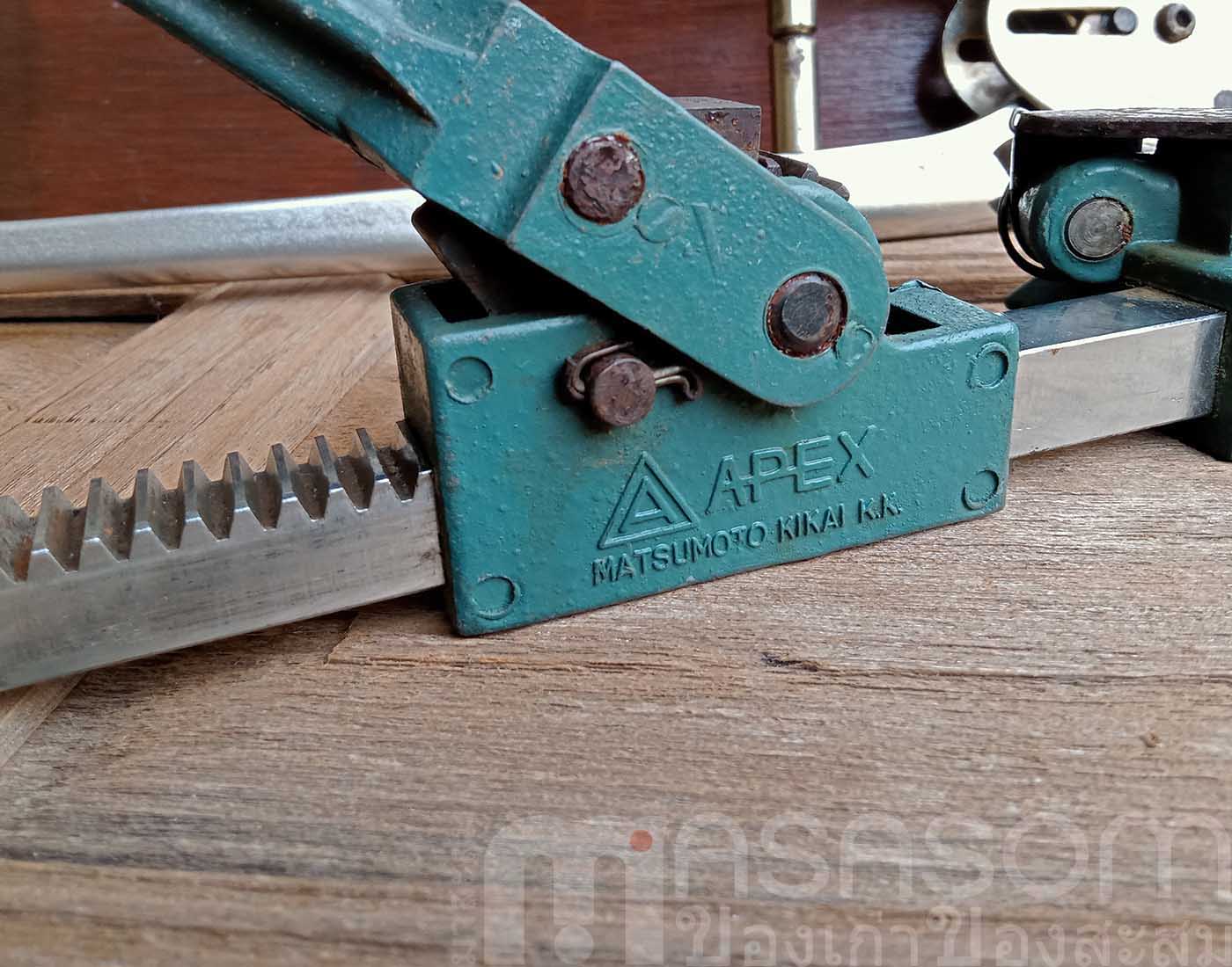 เครื่องรัดกล่องแบบมือโยก