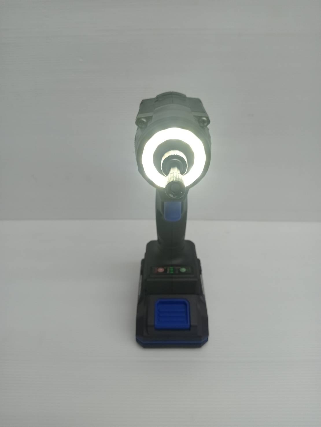 TEXUS BULL ไขควงแระแทกไร้สาย 20V พร้อมแบตเตอรี่ 2.0Ah อุปกรณ์19ชิ้น TX-9519