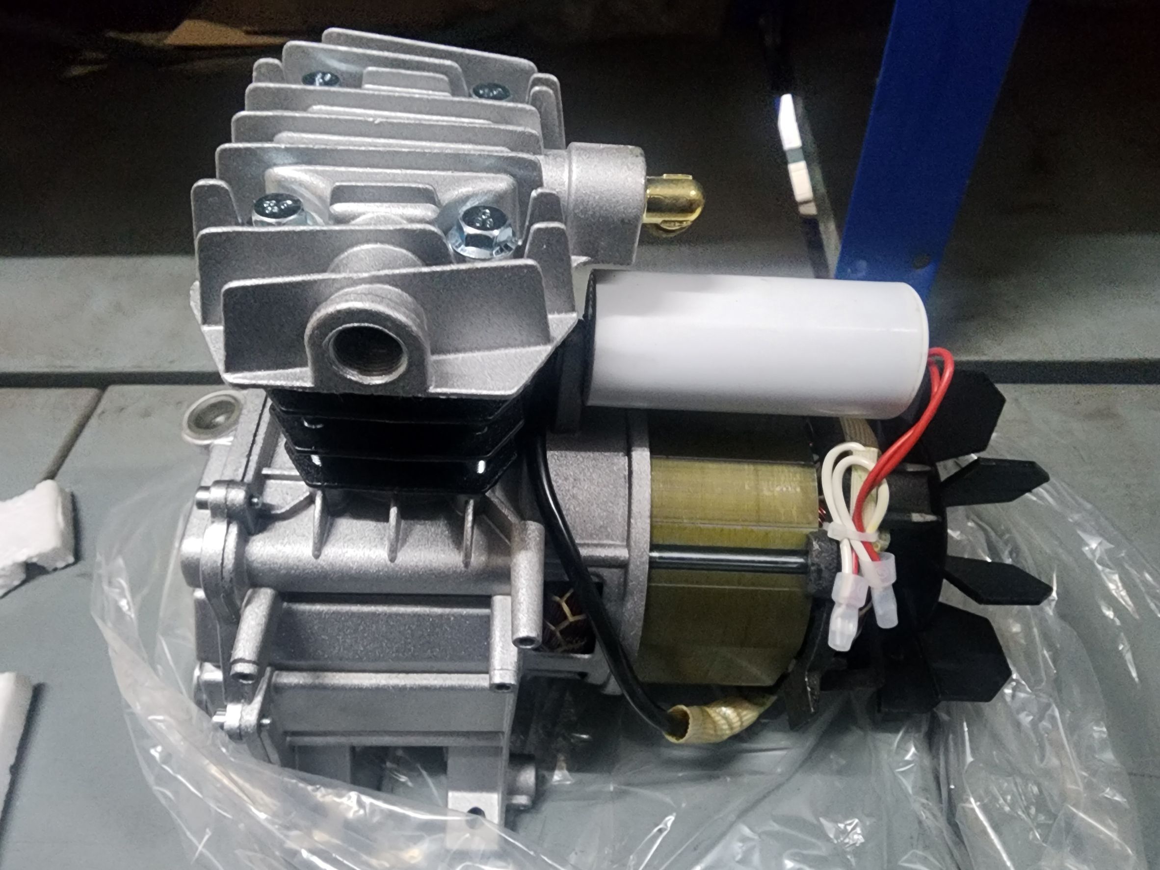 มอเตอร์ปั๊มลมโรตารี่ 3HP/220V BM2024120