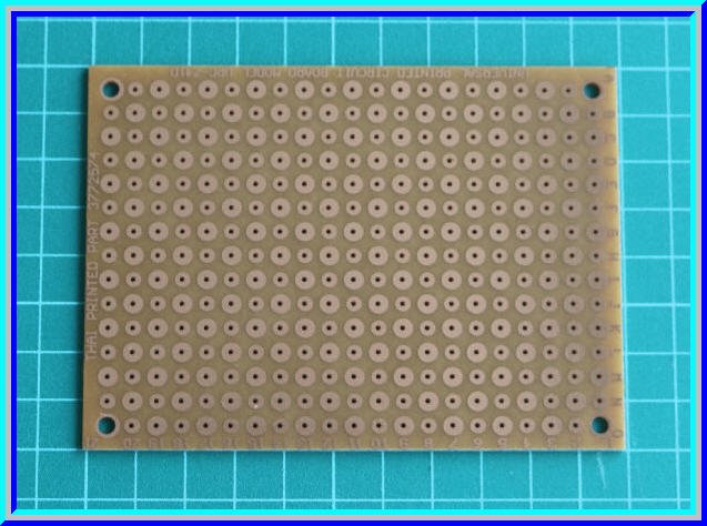 1x แผ่นพีซีบีเอนกประสงค์ UPC741 ขนาด 8.0 x 11.0 ซม.