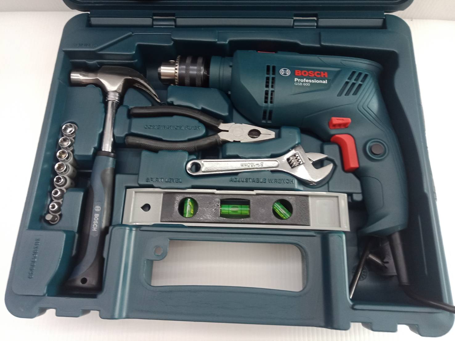 สว่านกระแทก1/2 GSB600 Carrying Case 100 Pc. Kit BOSCH