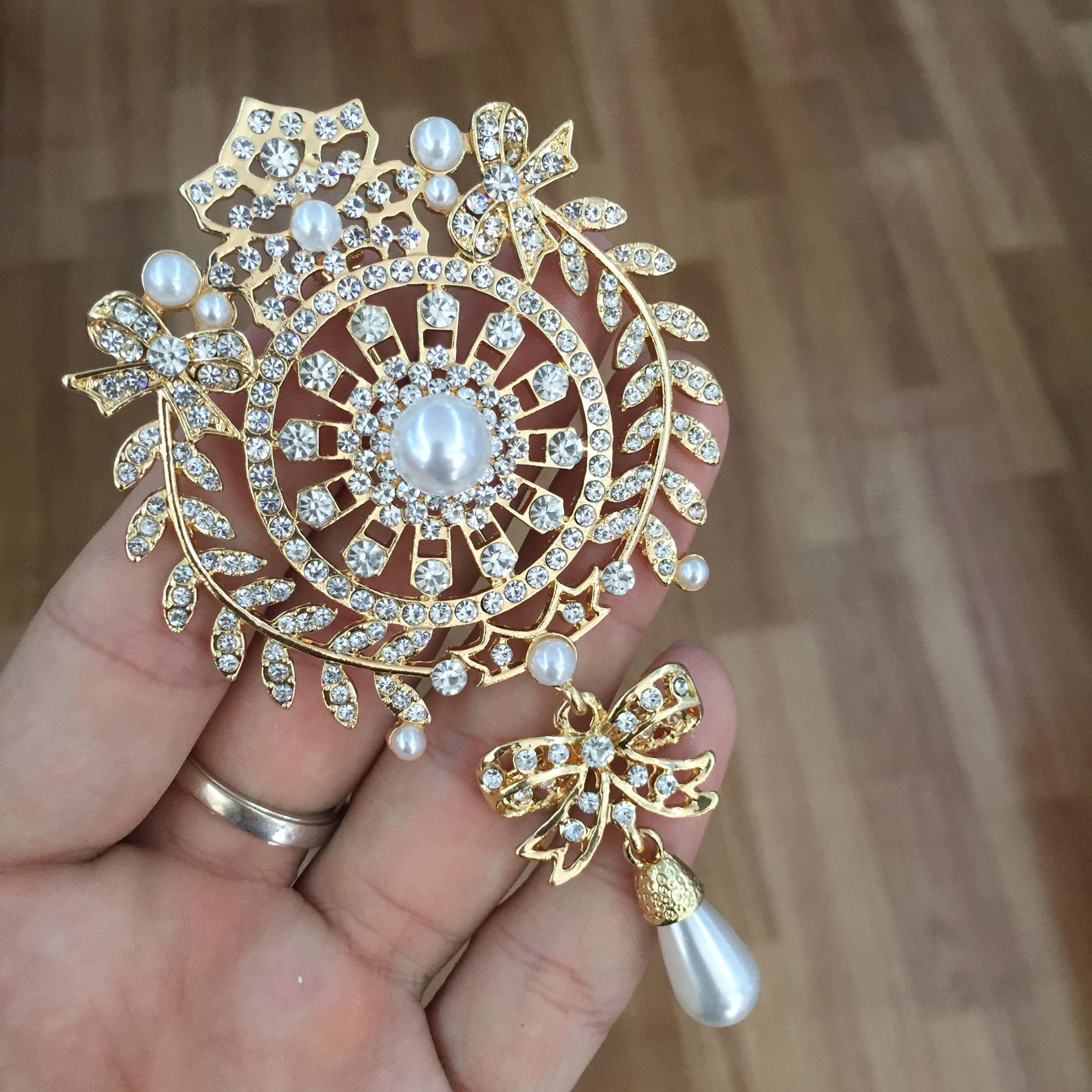 (พร้อมส่ง) เข็มกลัด 090 งานสวยมาก พรีเมี่ยมสุดๆ ส่งด่วนจาก จ.อุบลราชธานี