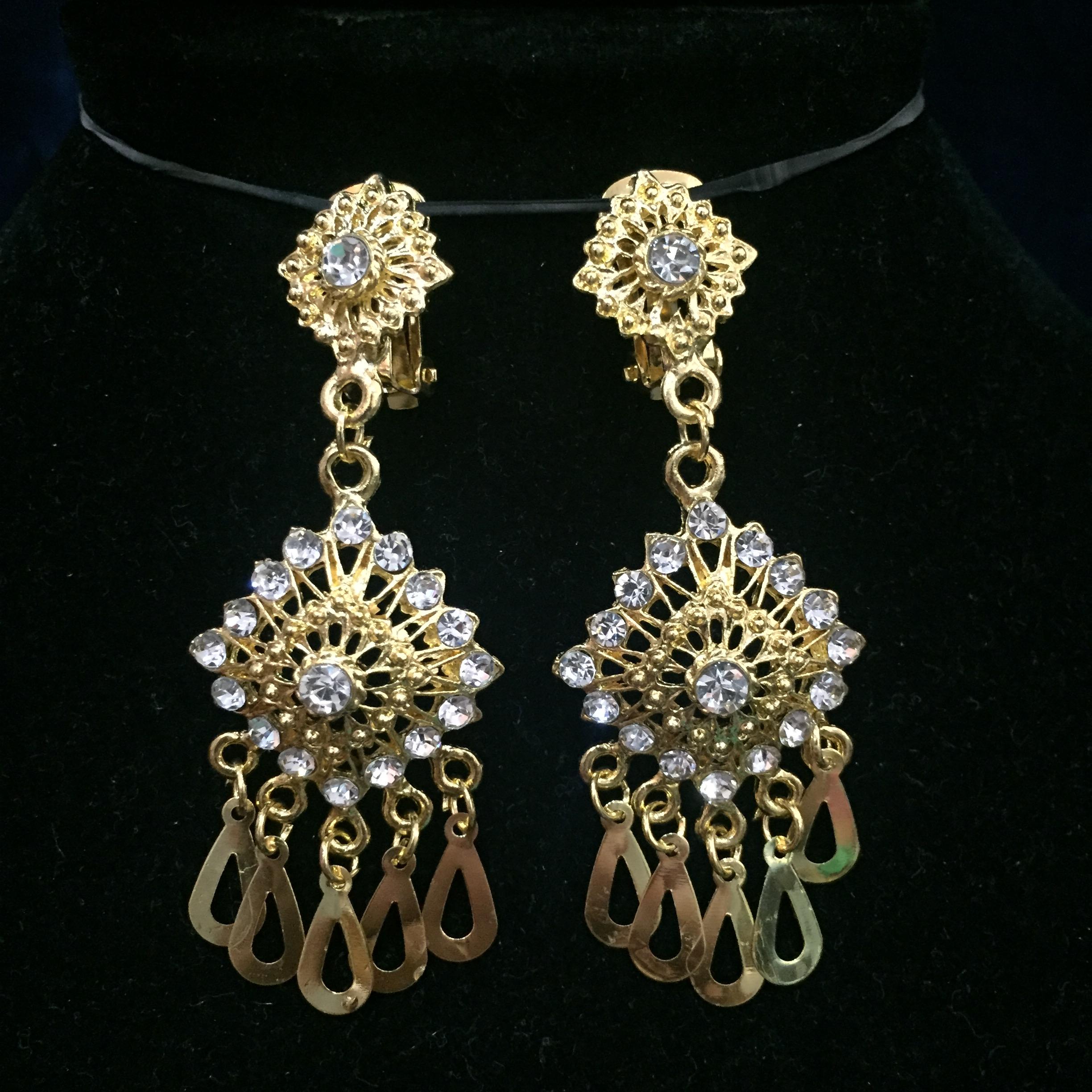 (พร้อมส่ง) เครื่องประดับไทยสร้อยคอ+ต่างหู 042