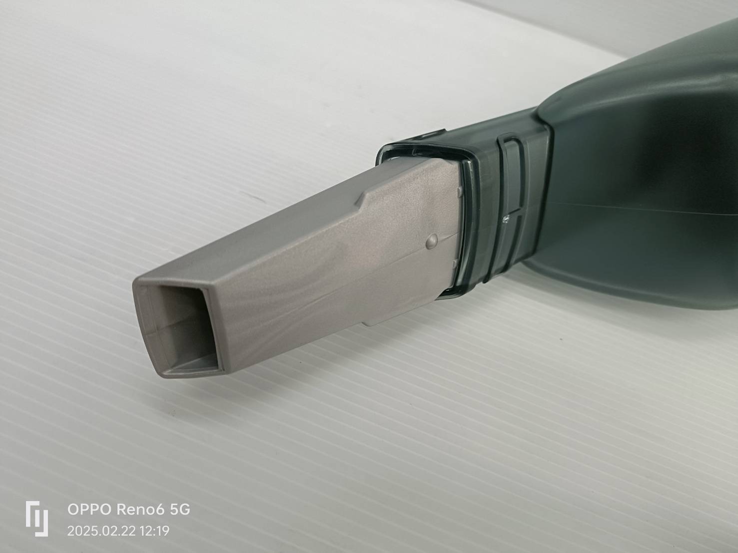 เครื่องดูดฝุ่นมือถือไร้สาย 20V BCHV001D1E-B1 BLACK&DECKER