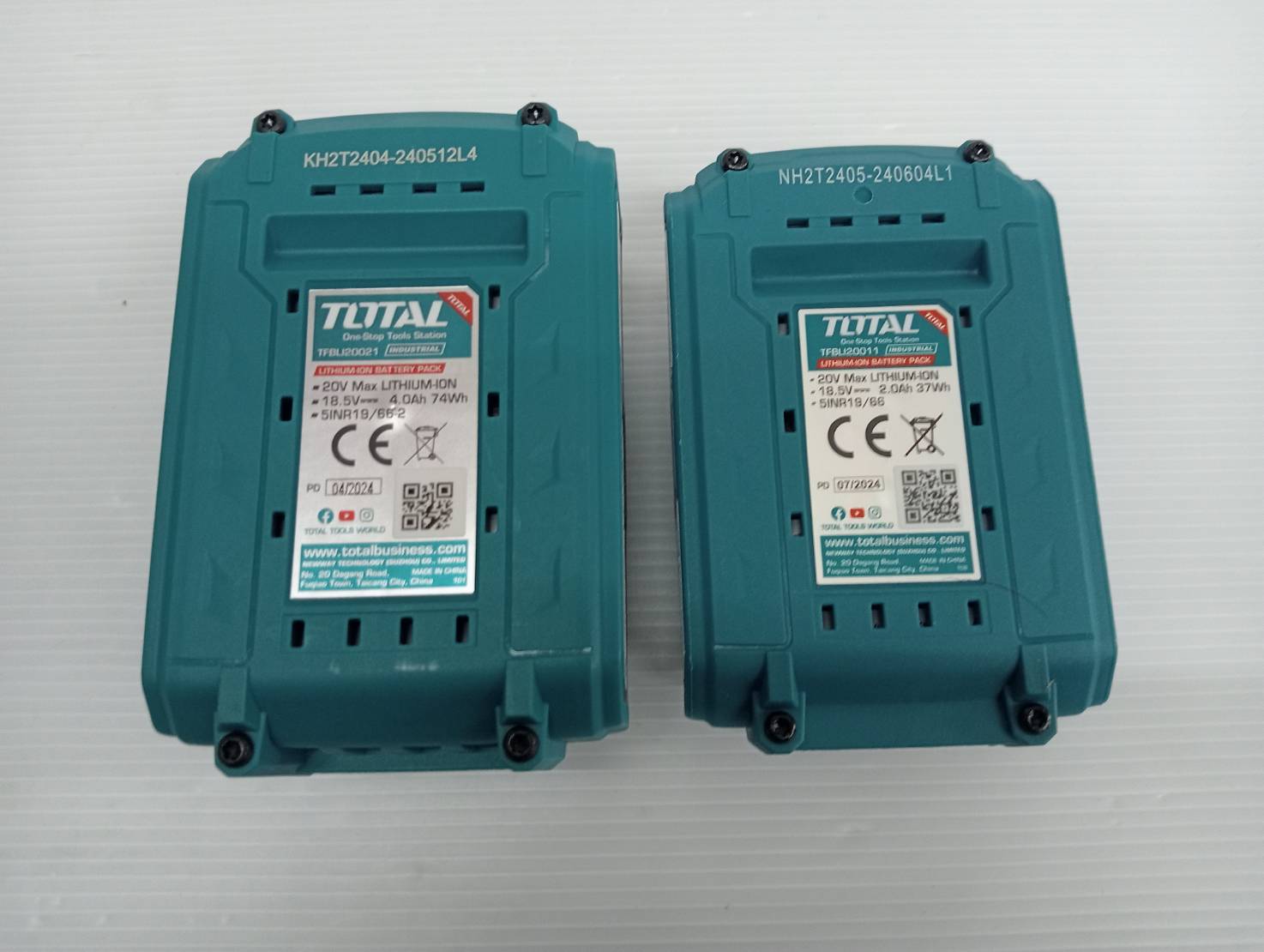 TOTAL Combo Set 46 สว่านกระแทก ไร้สาย 66N + เครื่องเจียร์ ไร้สาย 20V BL motor TCKLI2027310