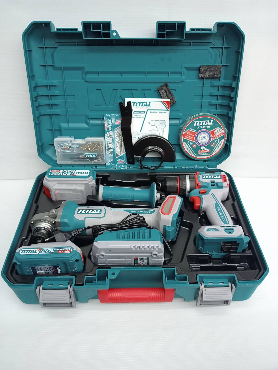 TOTAL Combo Set 46 สว่านกระแทก ไร้สาย 66N + เครื่องเจียร์ ไร้สาย 20V BL motor TCKLI2027310